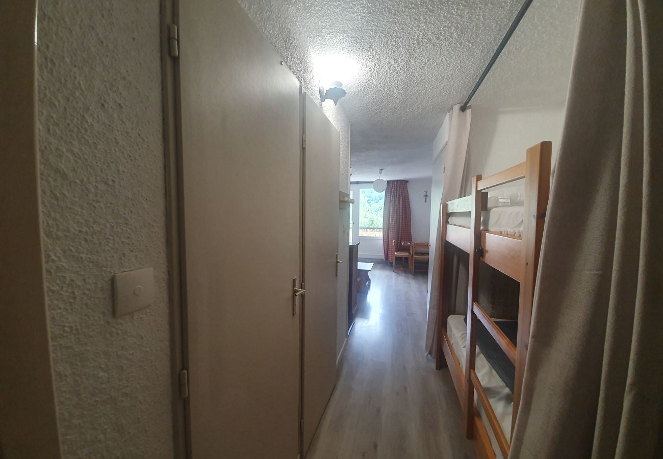 Appartement à Chantemerle - Studio + Coin montagne - 4 personnes 