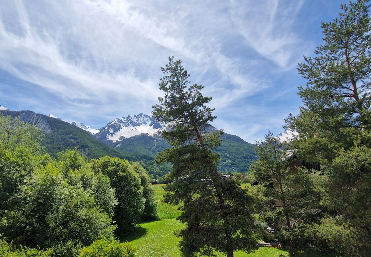 Appartement à Le Monêtier-les-Bains - T3 NEUF pour 4 personnes