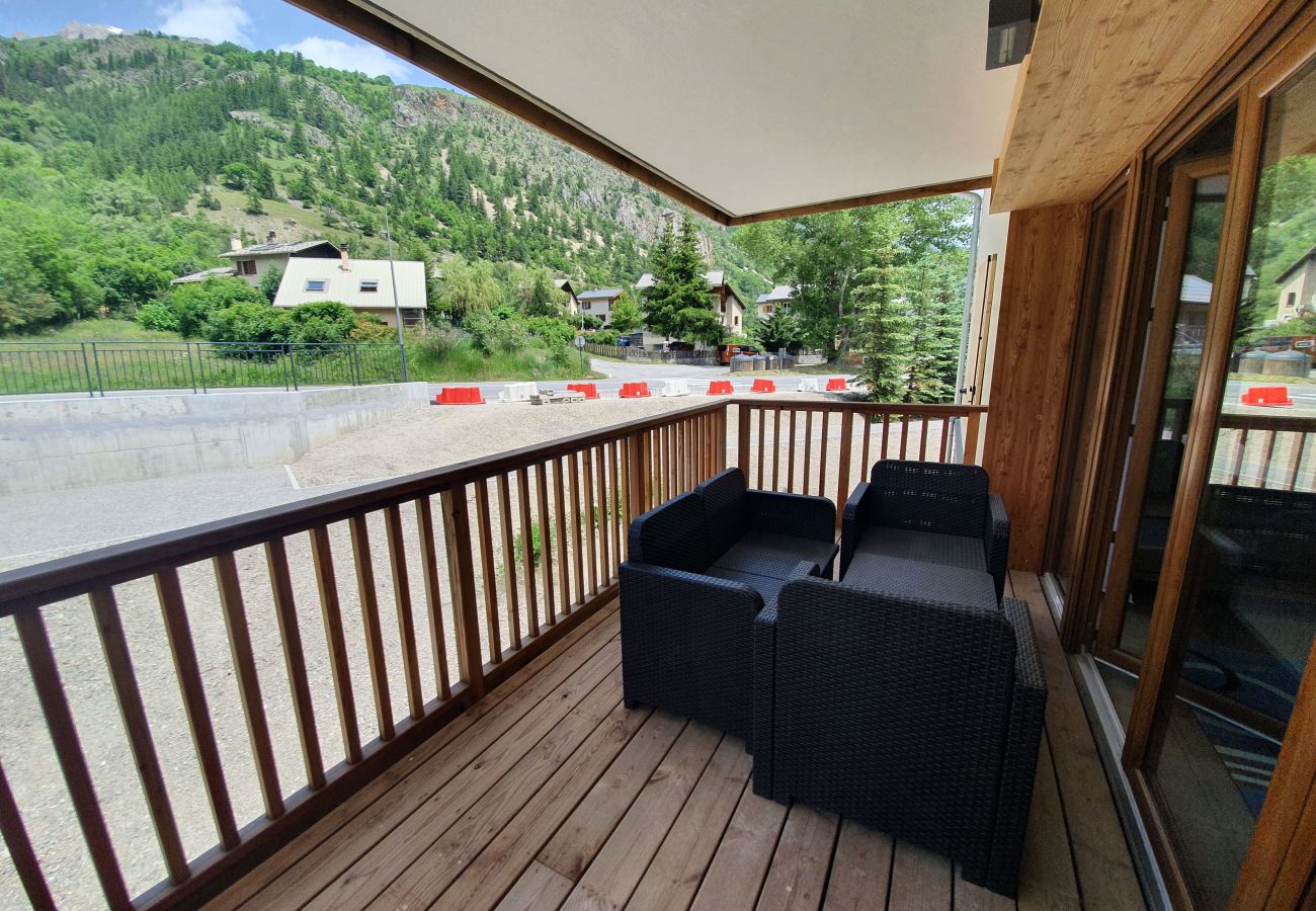 Appartement à Le Monêtier-les-Bains - T3 NEUF pour 4 personnes