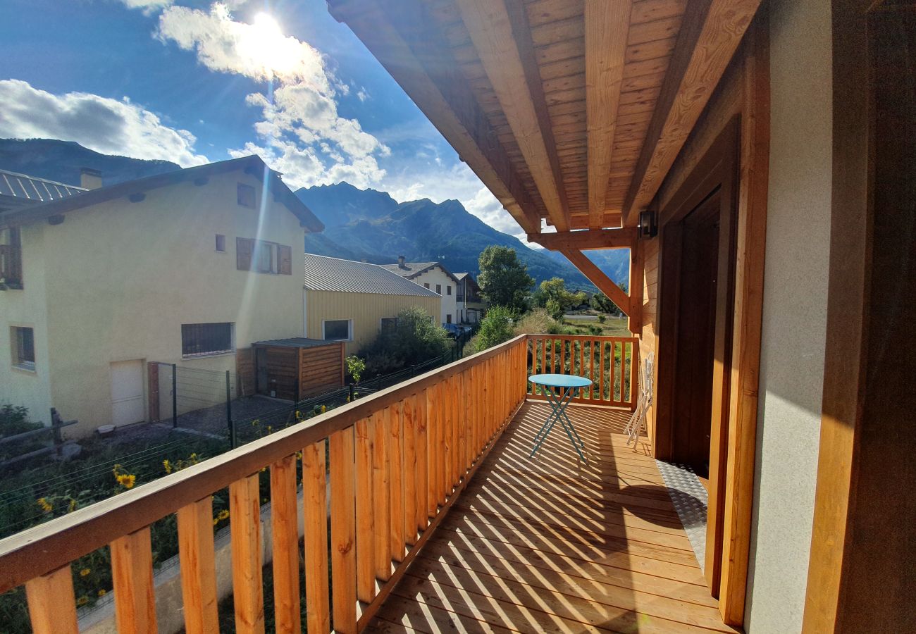 Appartement à Le Monêtier-les-Bains - Charmant T3 dans résidence neuve