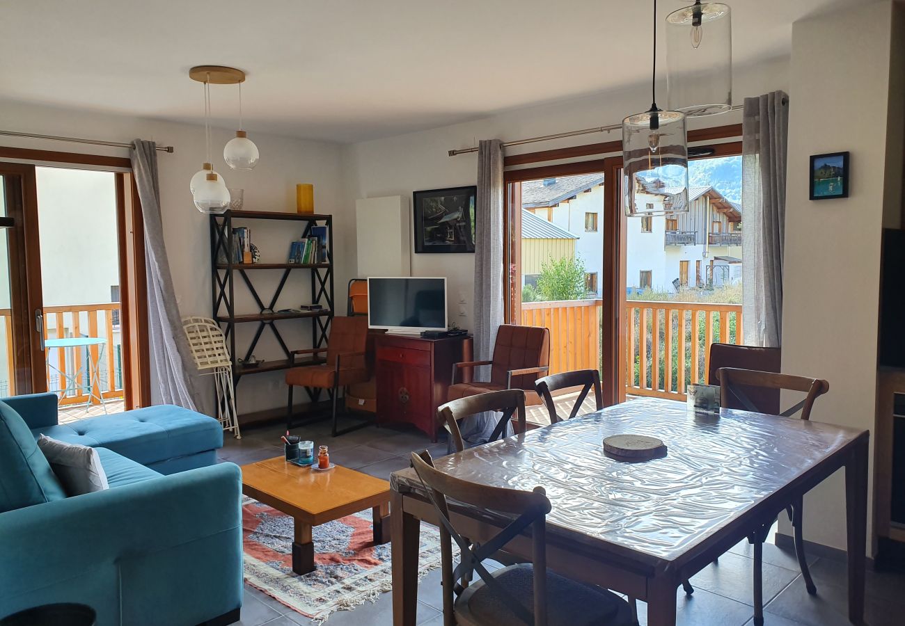 Appartement à Le Monêtier-les-Bains - Charmant T3 dans résidence neuve