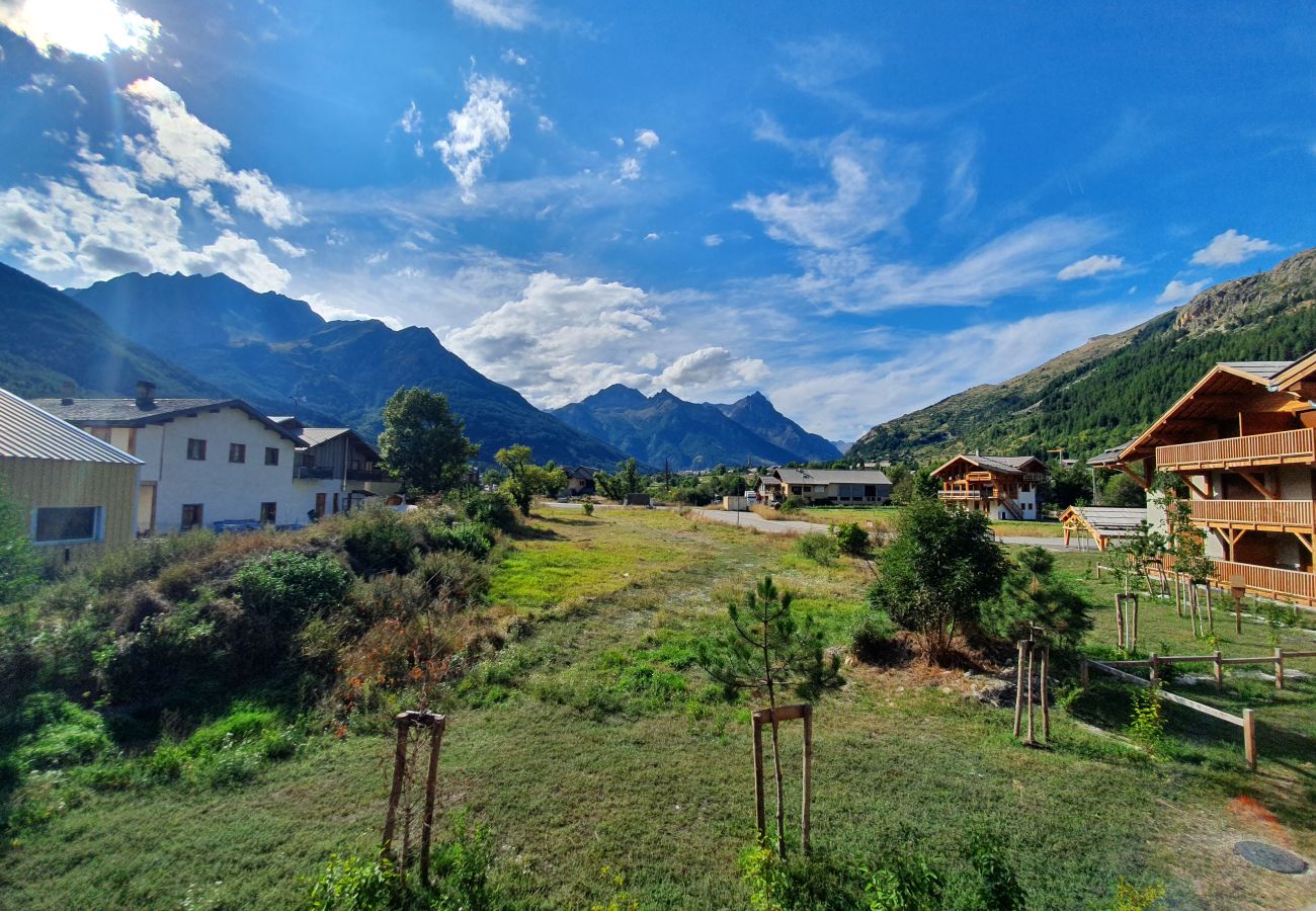 Appartement à Le Monêtier-les-Bains - Charmant T3 dans résidence neuve