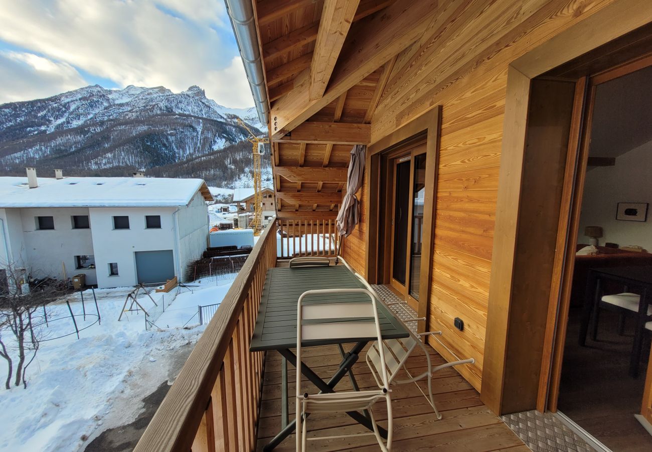 Appartement à Le Monêtier-les-Bains - Beau T3 neuf à 1km des pistes