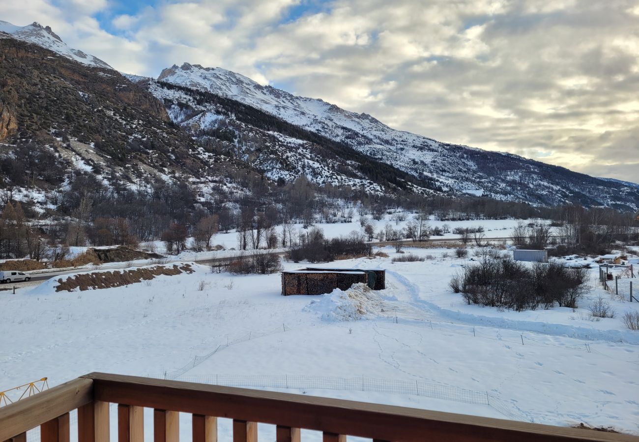 Appartement à Le Monêtier-les-Bains - Beau T3 neuf à 1km des pistes