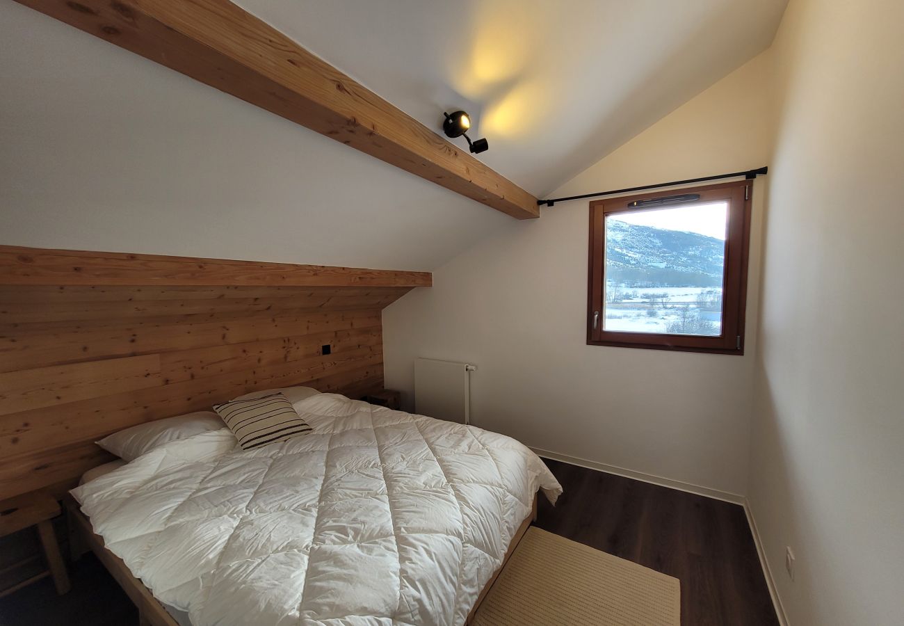 Appartement à Le Monêtier-les-Bains - Beau T3 neuf à 1km des pistes